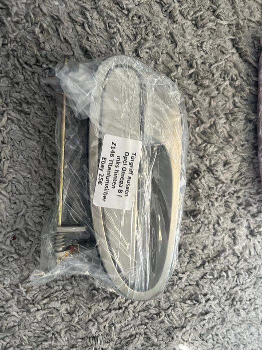 Продам даерные ручки на опель омегу