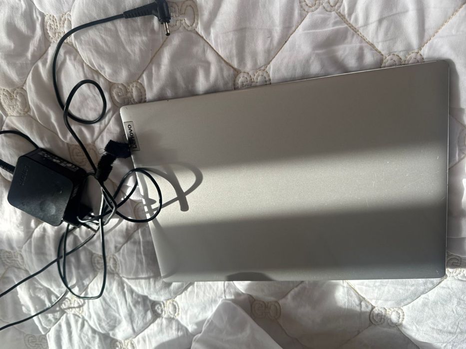 Нетбук Lenovo . Продам срочно