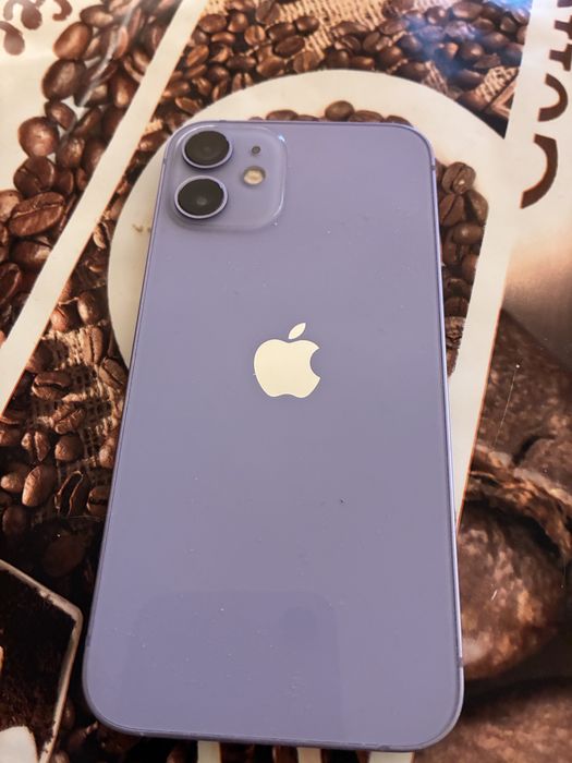 Iphone 12 мини много запазен