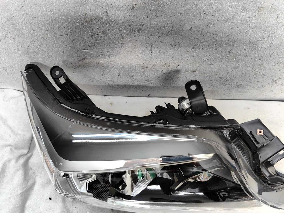 Оригинален фар  Toyota Land Cruiser Prado J150 Full Led