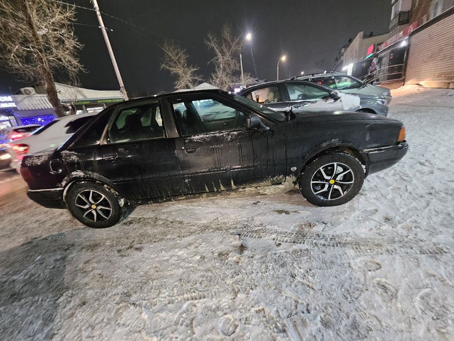 Продам машину ауди б4