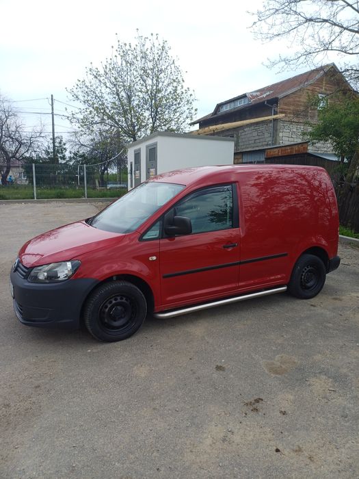 Vând Volkswagen Caddy