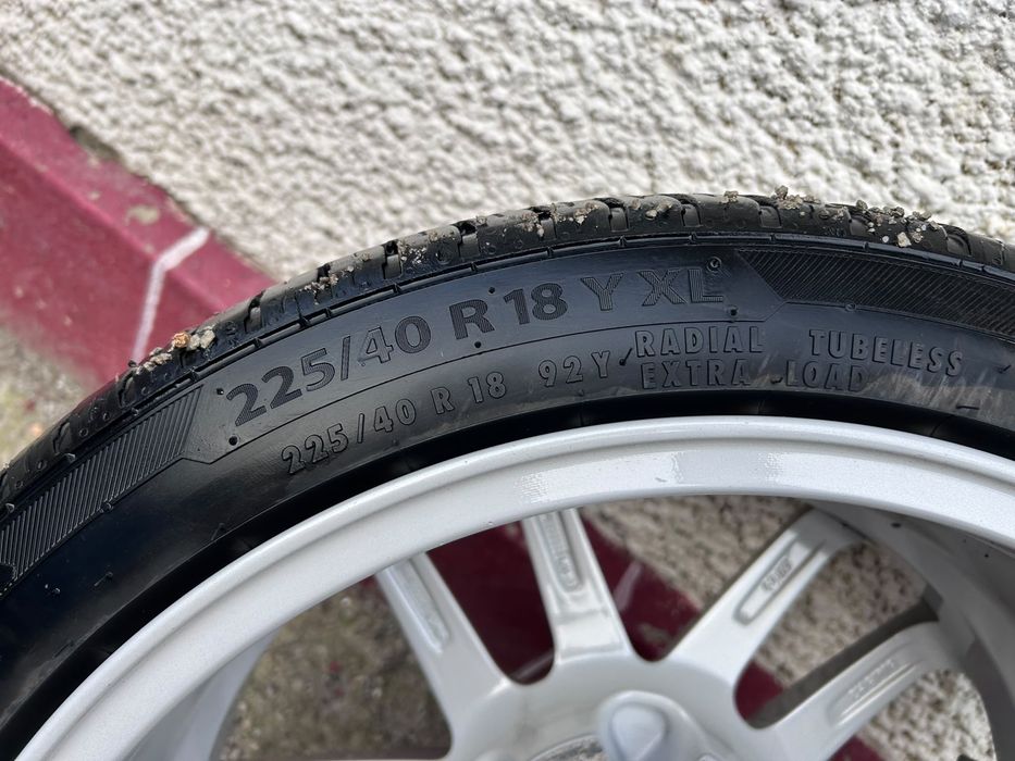 Jante aliaj PLATIN R18 5x108 ET45 cu anvelope vară 225/40 R18 Barum