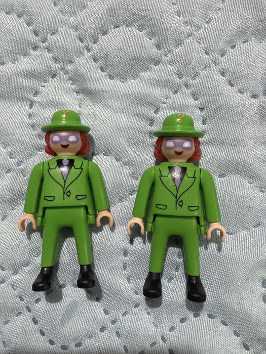 Kinder Surprise - DC Playmobi