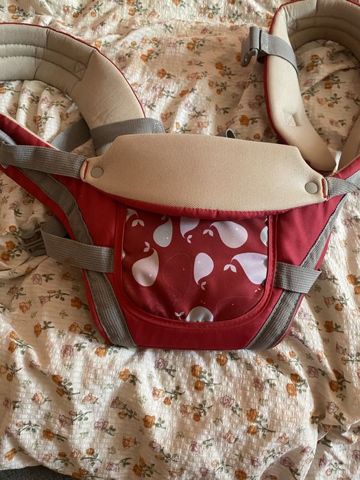 Продам кенгулятник и куртку