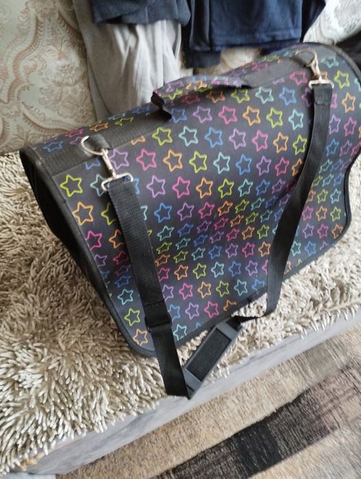 Продам сумку для переноски кошек.