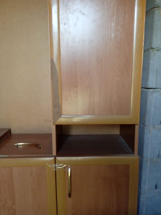 Прихожий шкаф