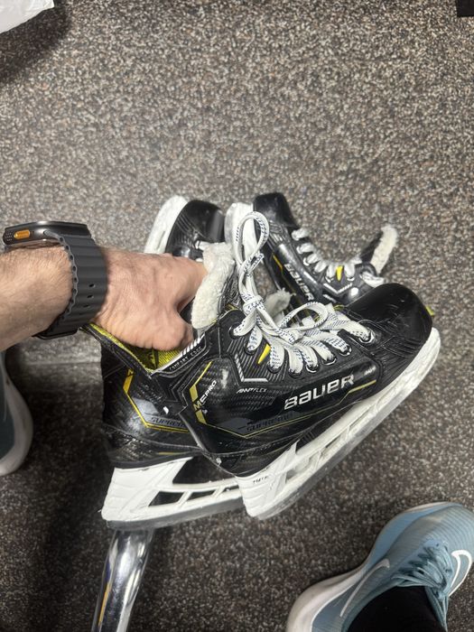 Коньки хоккейные