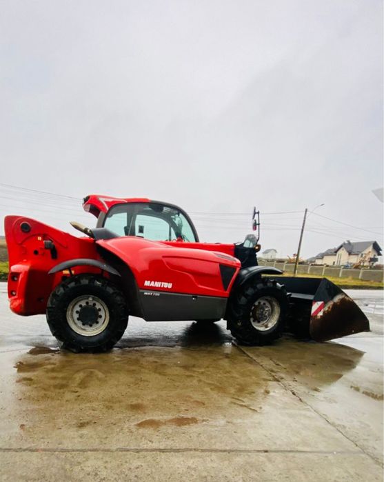 Manitou MHT 790  ridica 9 t