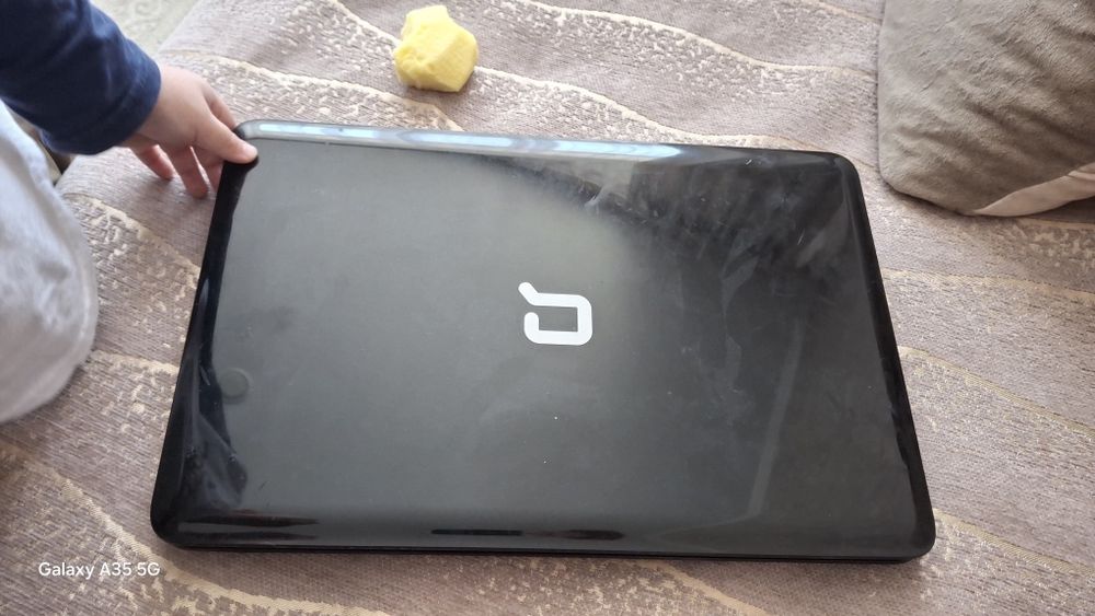 Продам ноутбук на запчасти