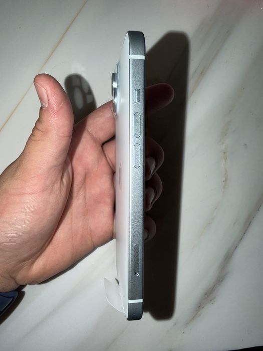 Iphone 15 128GB BLUE