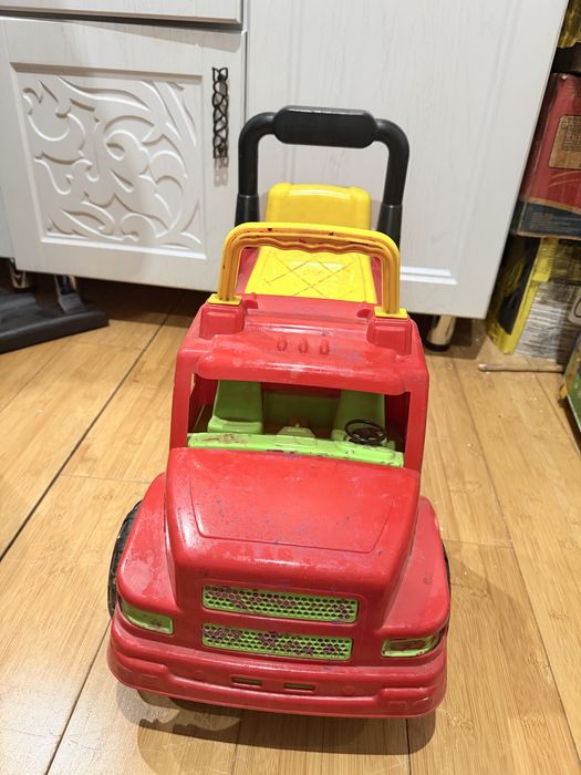 Толокар машинка игрушка