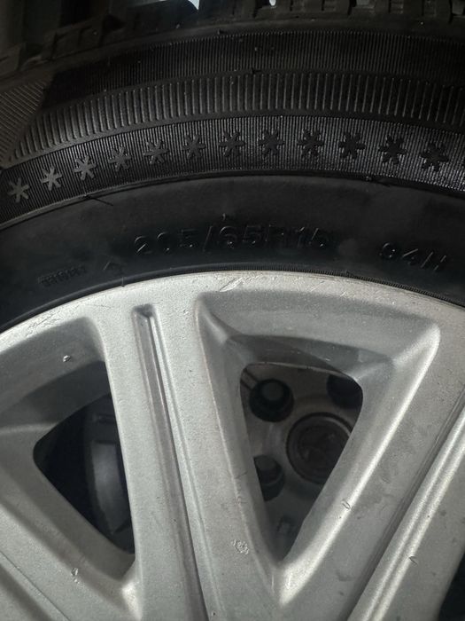 Продам диск с резиной