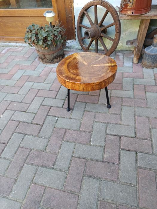 Masa cafea trunchi larice