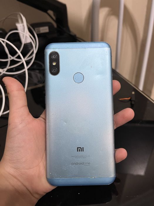 Redmi Note 6 Pro,Mi A2 Lite
