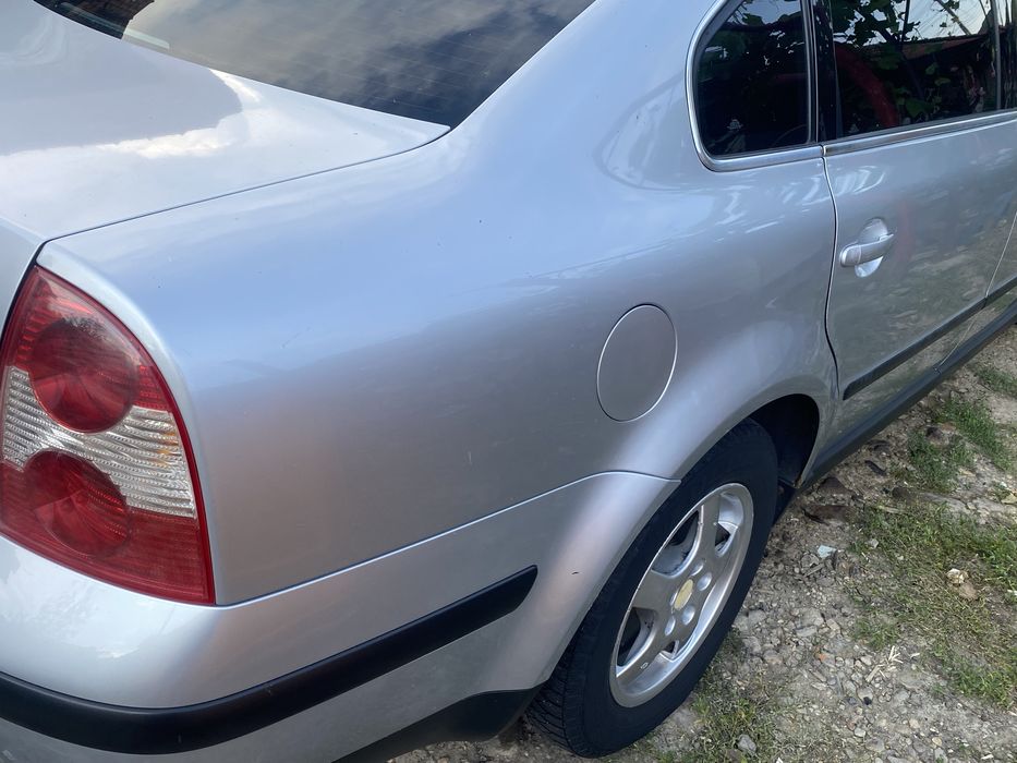 Vand Passat B5.5 1.6 bezina ,toate actele valabile fiscal pe loc