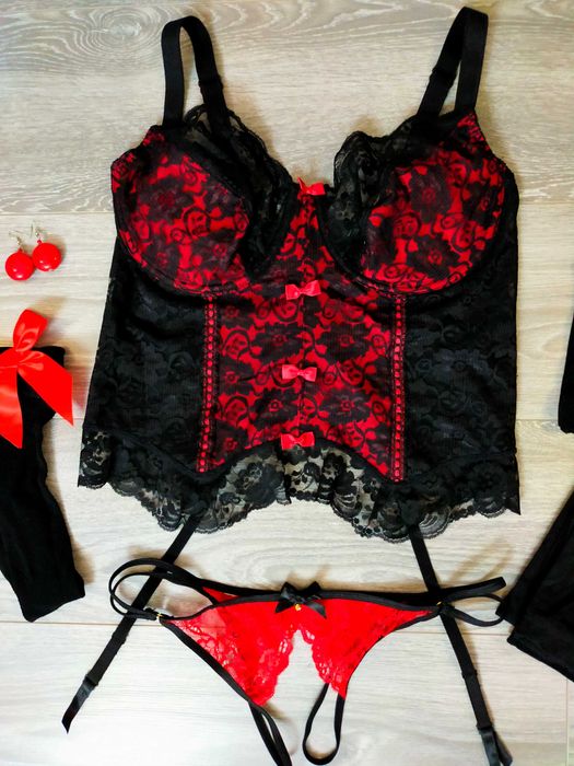 Corset Nou dantelă + accesorii, livrare gratuită