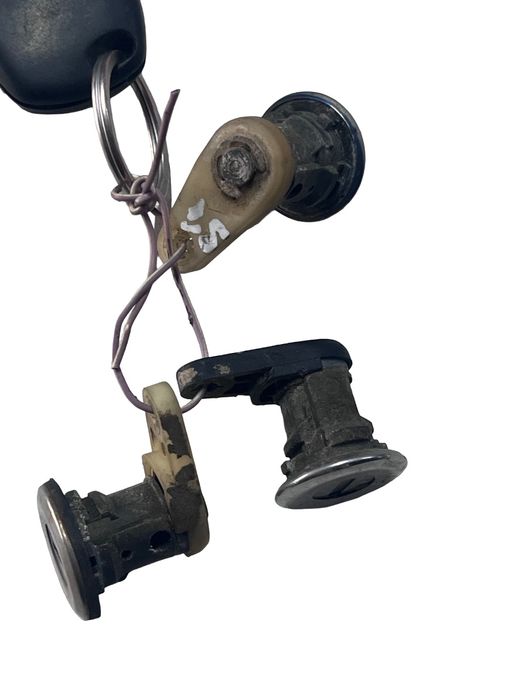 Contact De Pornire Cu Cheie + Butuci Usa Dacia Logan Ls_ 2004 -> J5D10