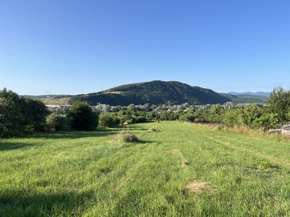 Vand/Schimb Teren in VEȚEL  INTRAVILAN lângă DEVA