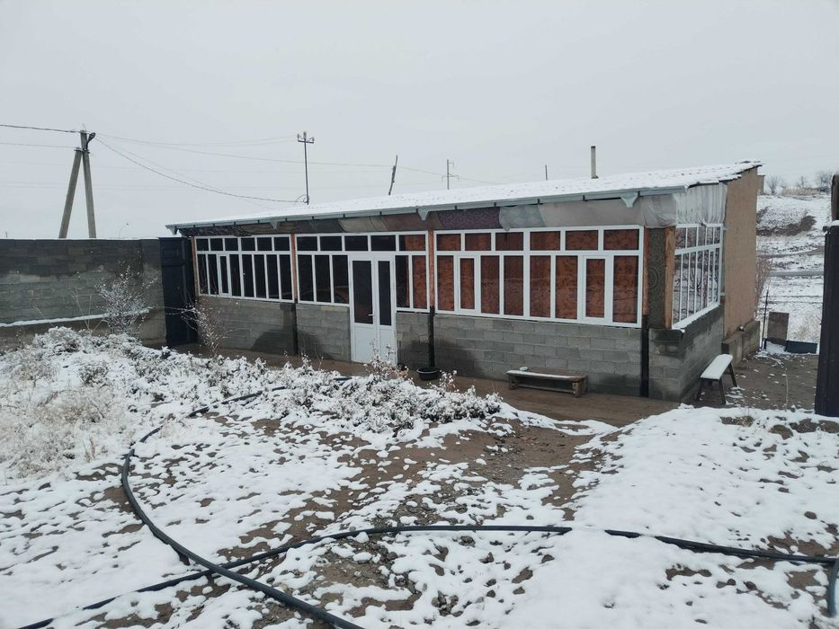 hovli sotiladi, 2xonali