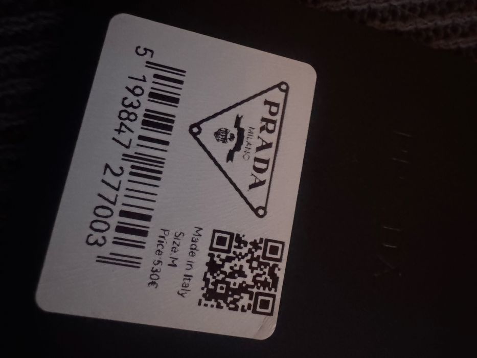Prada-Чисто нова оригинална мъжка тениска/плетиво Л размер