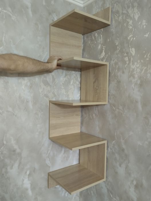 Угловая полочка.