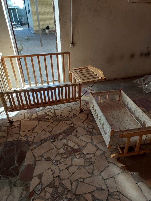Продам детскую кроватку