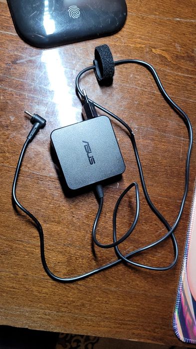 Блок питания для ноутбука Asus