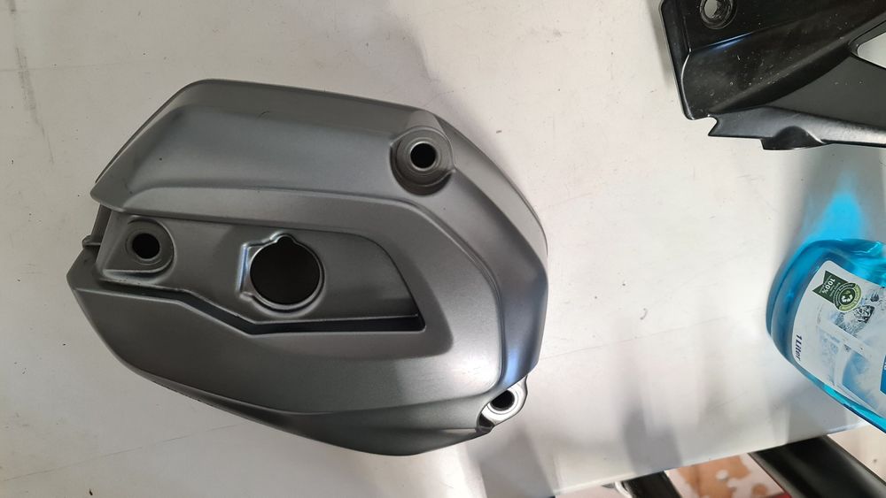 Capac motor nou chiuloasa   Dreapta Bmw R1200GS K50  R1200R  stanga