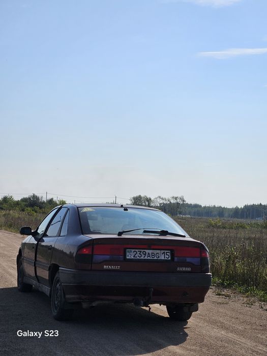 Renault Safrane 2.2