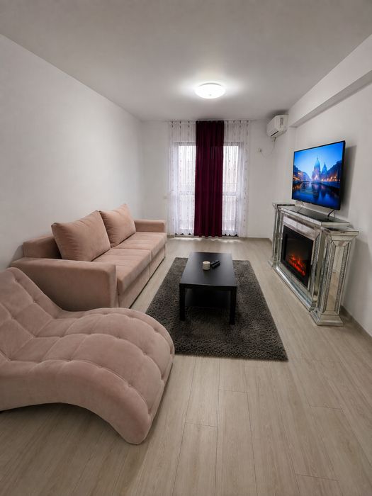 PROPRIETAR: Ap 2 cam de vanzare , Regnum Residence & spa , complex cu bariera si piscine , parcare inclusa