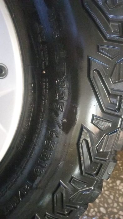 Колесо на RAM . LT325/65 R18