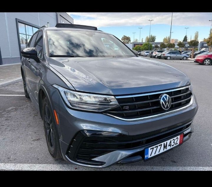 Volkswagen Tiguan Allspace R-Line2.0 TSI–4x4 | ПАНОРАМА | ТОП СЪСТОЯНИ