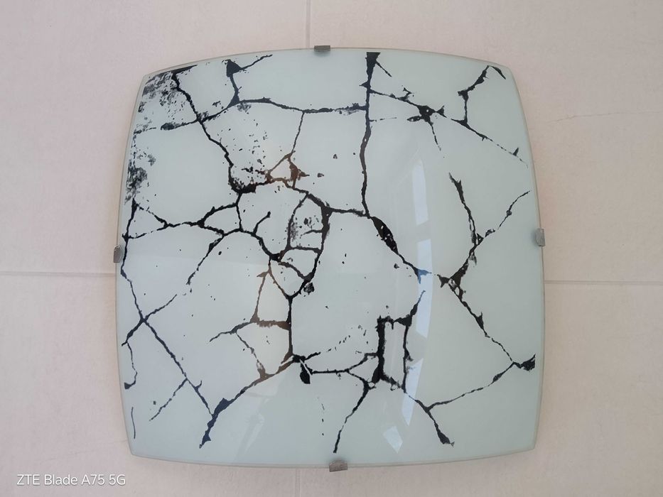 Aplice plafoniere lustre corpuri de iluminat 30 cm