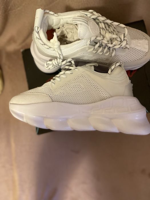 versace chain reaction