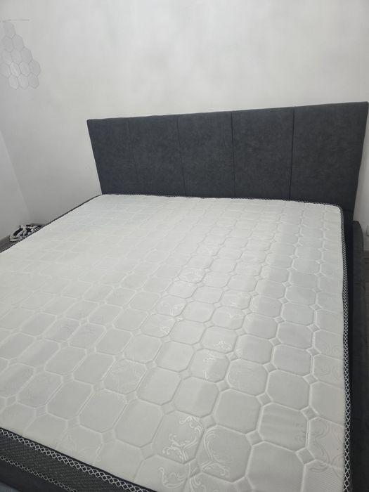 Продам кровать большую