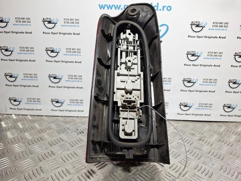 Stop aripa dreapta fara soclu bec Renault Master