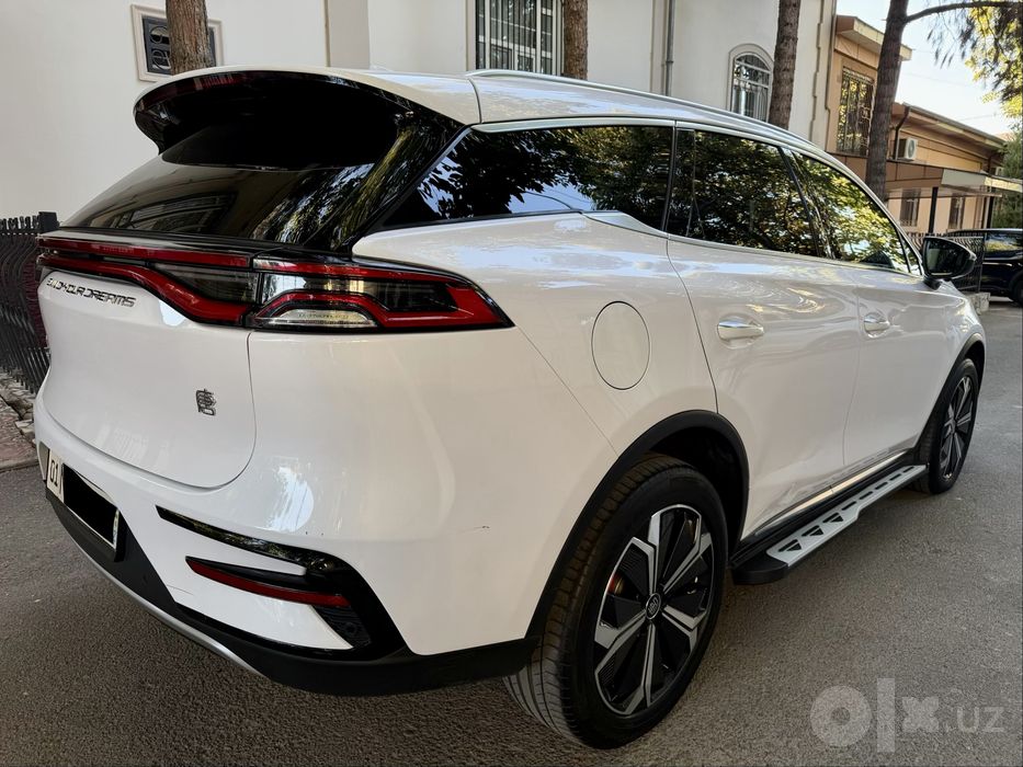 BYD TANG FULL 23.000 км