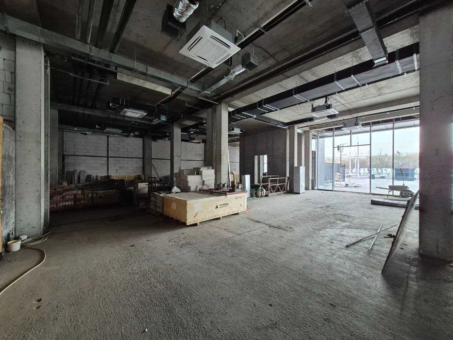 Аренда ШОУРУМ, 553 кв., 1-этаж, Премиальный Бизнес Центр Sapphire