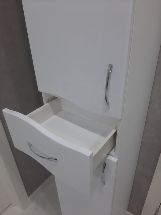 Шкаф для ванной 190×36×31.