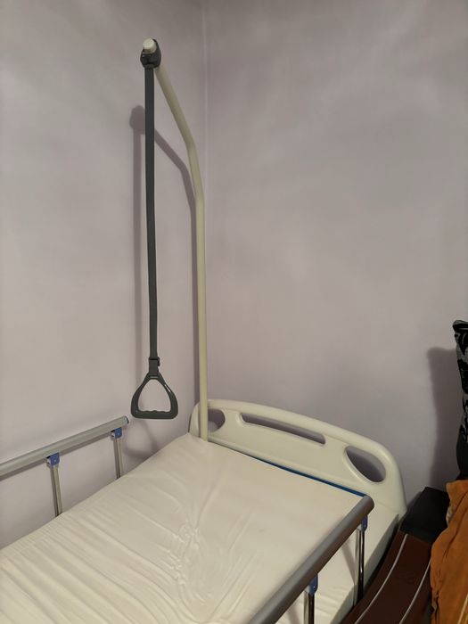 Pat medical articulat – aproape nou (folosit 1 lună)
