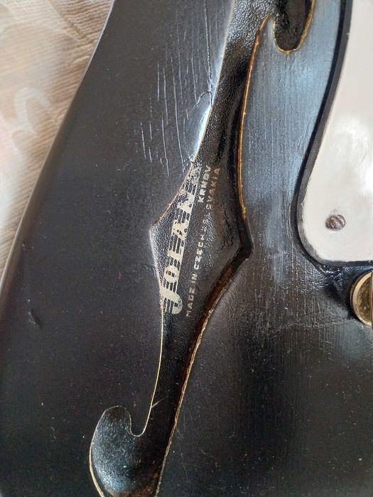 Jolana iris  Електрическа китара