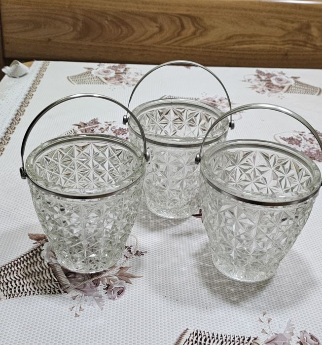 Чашечки с блюдцами. Абсолютно новые.Про-во СССР..Сервиз,чашки,чайники