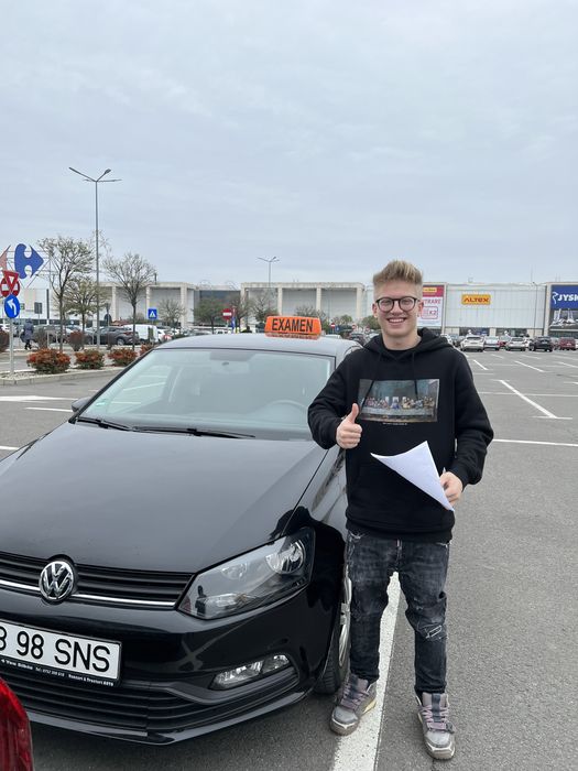 2300 leiScoala de soferi,ctg B,plata in RATE,reduceri pentru Studenti