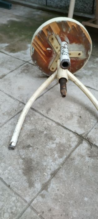 Трикрако медицинско столче