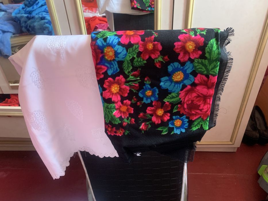 Платочки разные новые.