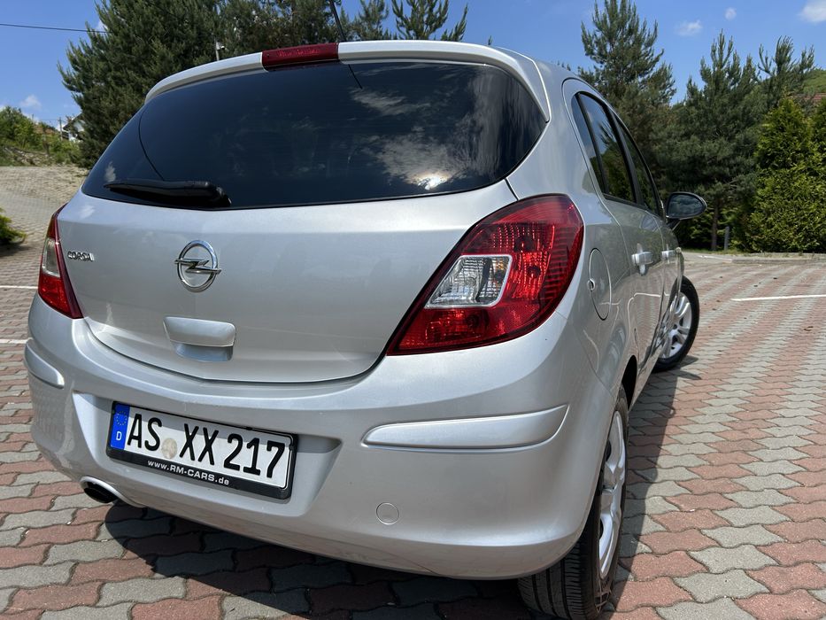 -Opel corsa facelift-1.4benzina-101cai-euro5-2011-adusa din germania-