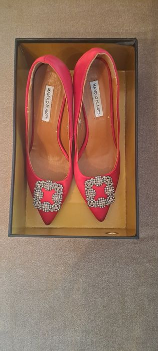 Туфли Маноло Бланик красные