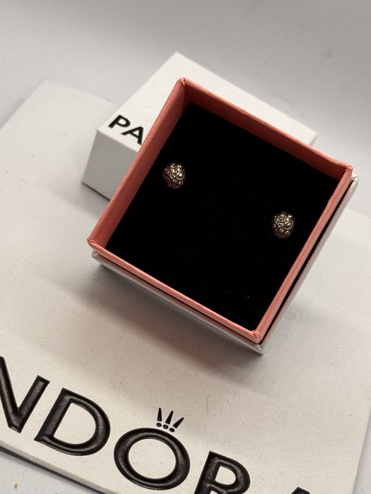 Пандора обеци Pandora