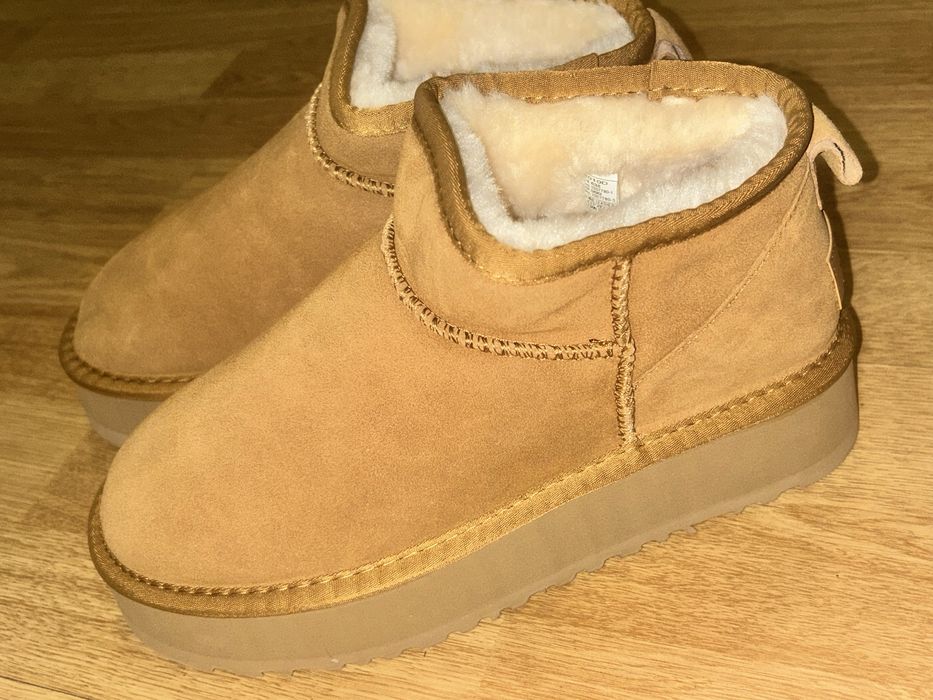 UGG Australia 39